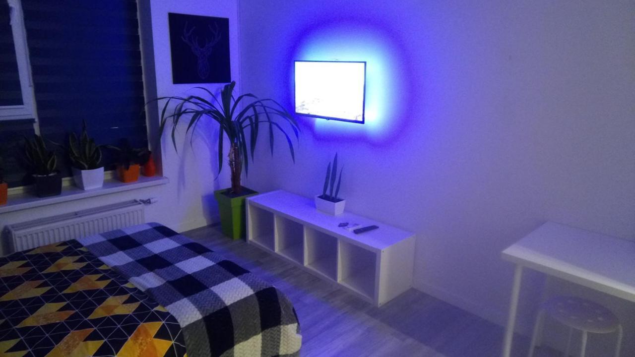 קייב Georgeous Bright Studio In A Bright Residential Complex Comfort Town Кт-08 מראה חיצוני תמונה